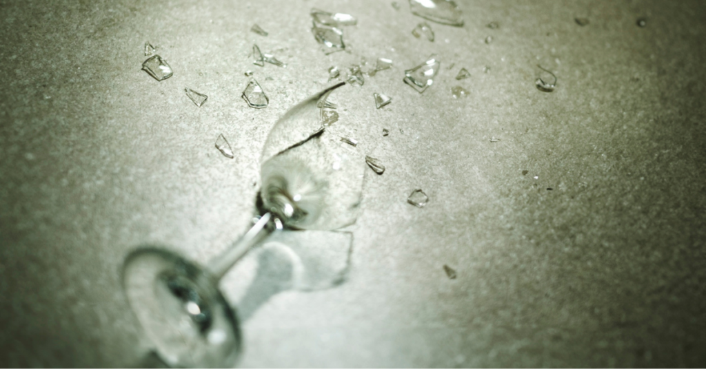 Purunenud veinipokaal