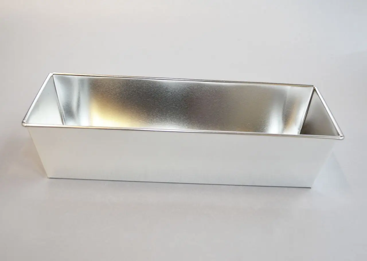 Leivavorm, 300 x 110 x 75 mm, metall