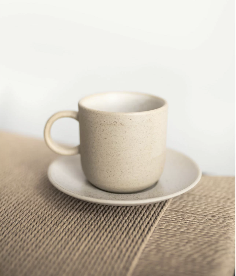 Komplekt kruus 250ml ja alustass Verlo Less, portselan, liivakarva