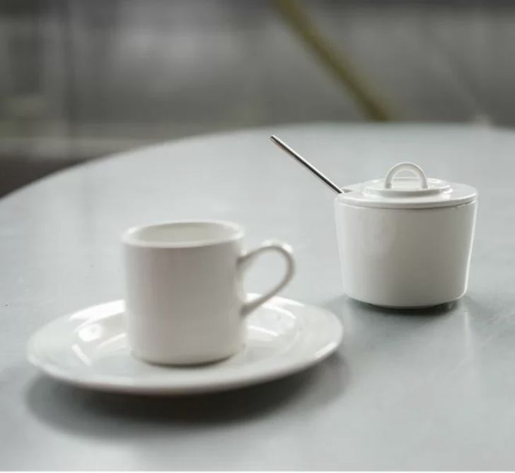 Ladustatav tass 230ml koos alustassiga Verlo Forte, portselan, elevandiluuvalge