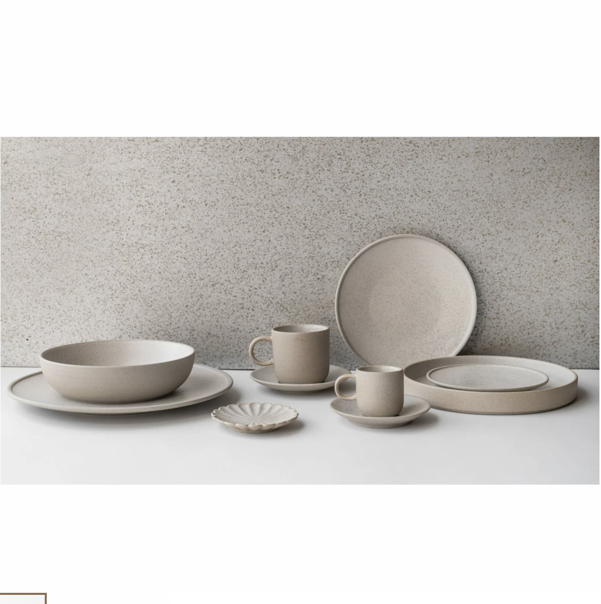 Komplekt kruus 250ml ja alustass Verlo Less, portselan, liivakarva